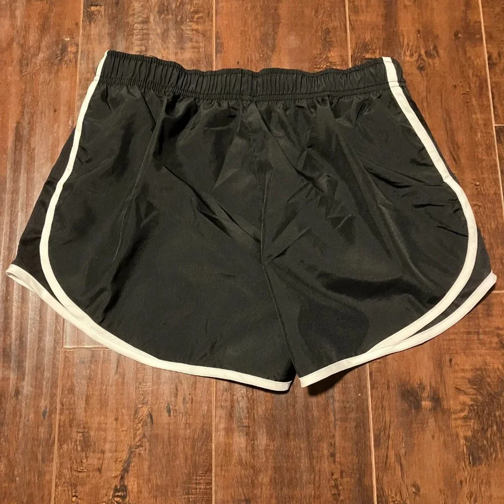 Nike Women's Tempo Running Shorts - Picture 3 of 4